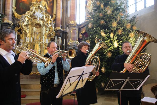 Besinnliche Stunden beim Altbairischen Adventsingen