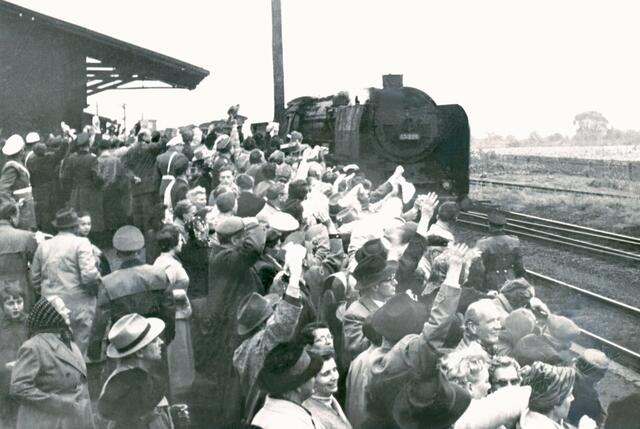 Zugankunft 1955 im Bahnhof Herleshausen... Näheres zur Veranstaltung im Text. | Foto: Veranstalter