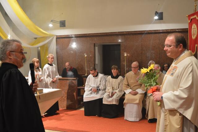 auch der Pfarrer der evangelischen Kirche in Meitingen sprach Willkommensworte