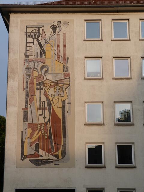 bemaltes Wandrelief aus den 50er/60er Jahren (genau weiß ich das nicht). Hannover-Südstadt