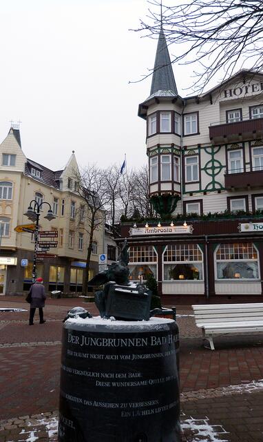Platz mit Wohnhäuser am Jungbrunnen, Bad Harzburg