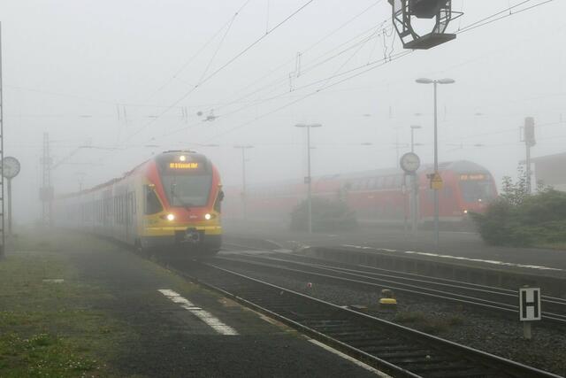 Die HLB kommt aus dem Abstellbereich.