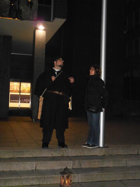 Ein ganz besonderer Marterpfahl. Malte erklärt, woher der Ausspruch "gespaltene Zunge" stammt.