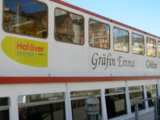 Die Weser- und Hafenrundfahrt auf der "Gräfin Emma" ist zu Ende.