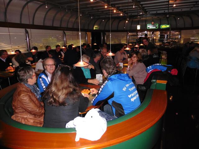 Nach der Führung, wo das Fotografieren nicht erlaubt ist, begaben sich die Gruppen in die Probierstube.