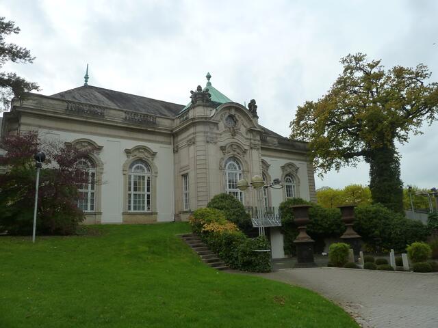 Theater von der Seite.