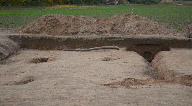 Es sollen Münzen und Sandalnägel gefunden worden sein.