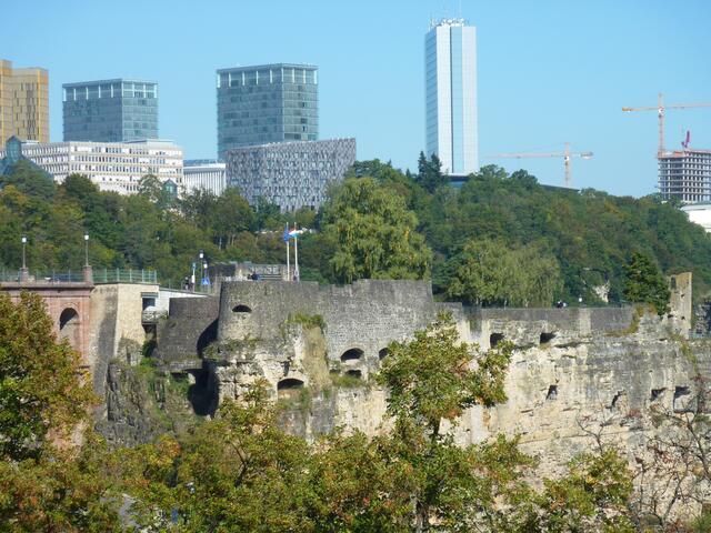 Felsen mit Kasematten
