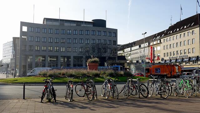 Der Berliner Platz in unmittelbarer Nähe der Holstenstraße. Foto: Helmut Kuzina
