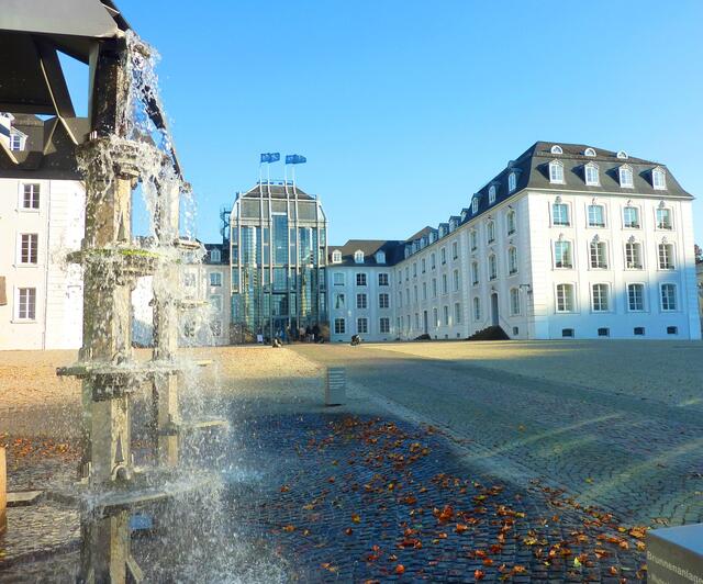 Das Saarbrücker Schloss mit modernem Mittelbau