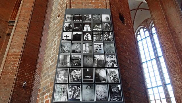 Fotoausstellung in der Georgenkirche: „Von Profanem und Heiligem“ von Knut Wolfgang Maron. Foto: Helmut Kuzina