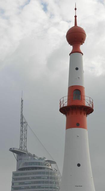 Atlantic Hotel Sail City trifft Zwiebelturm (Foto: Katja Woidtke)