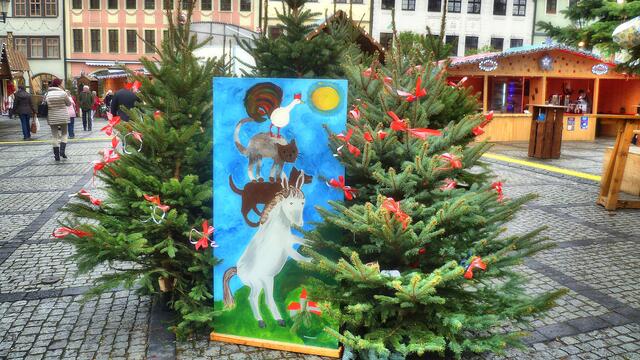 Der Naumburger Weihnachtsmarkt 2015 ist  vom 27. November bis 20. Dezember geöffnet !