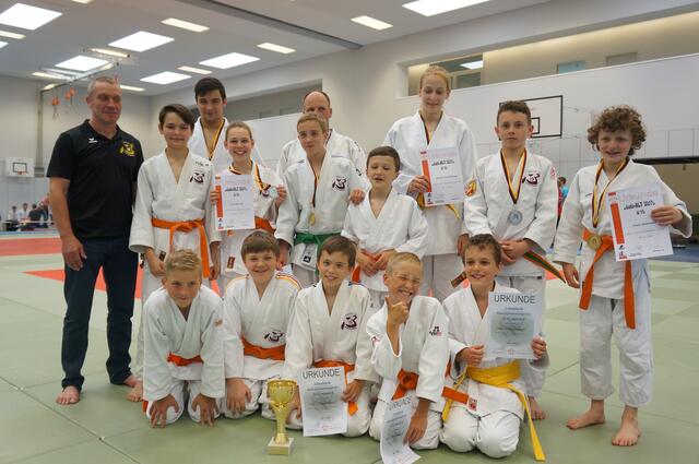 U12 Memmingen, die erfolgreiche Mannschaft mit Trainer Wolfgang Schar