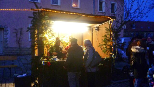 Danke "Doktor" Weihnachtsmann - Bilder vom Nebraer Weihnachtsmarkt am 5.12.2015 !