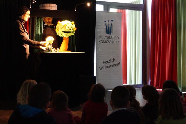 Kindertheater "Frau Holle"