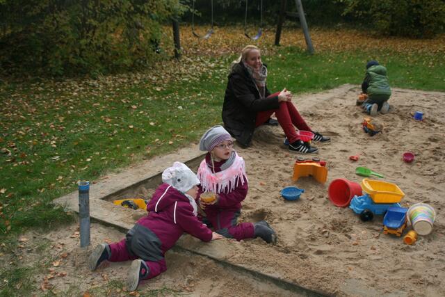 obwohl schon am Morgen  musste  der Sandkasten nochmals herhalten