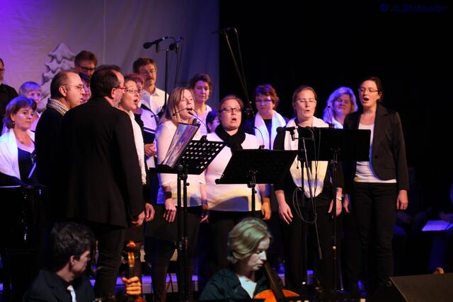 Ensemble (im Vordergrund)