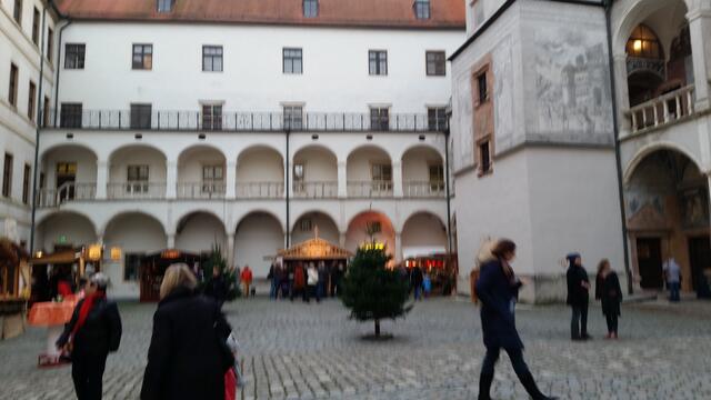 Auch im Hof des Schlosses gab es was zu sehen
