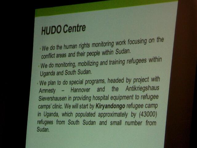 . . . Dr. Bushra Gamar Hussein Rahama, der Menschenrechtler aus dem Sudan, ist der Direktor des HUDU Centre in Kampala, Uganda . . .