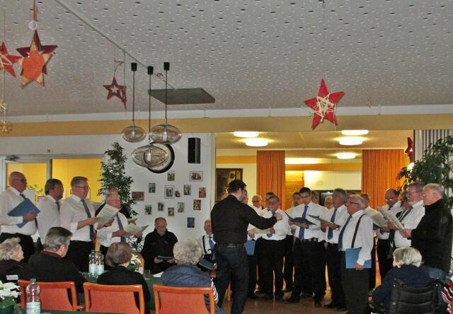 Adventssingen am 12.12.2015 im AWO-Altenzentrum Stadtallendorf