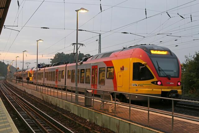 Zweiteiliger Zug in Stadtallendorf (21.10.2015)