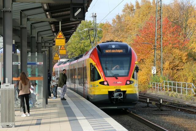 Leerzug nach Gießen in Stadtallendorf (30.10.2015)