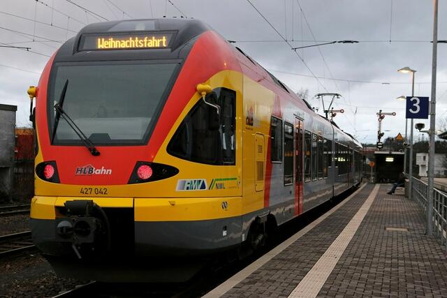Der Lokführer hat für mich die Anzeige auf Weihnachtsfahrt geschaltet (23.12.2014).