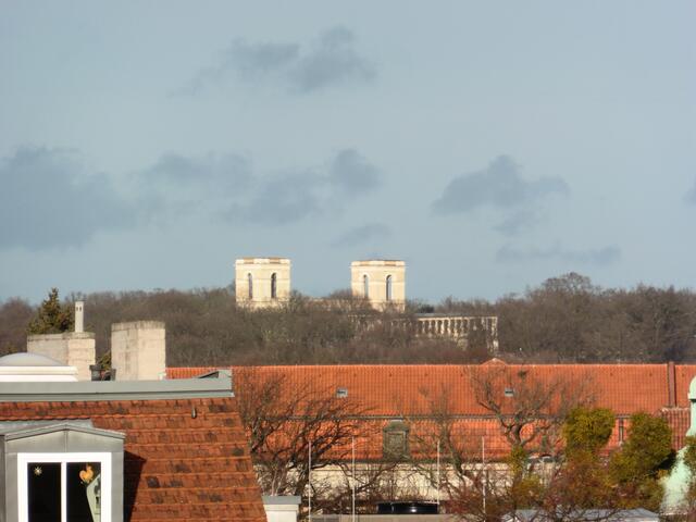 Belvedere, das Friedrich Wilhelm IV bauen ließ, ist von der Brandenburger Straße noch besser zu sehen