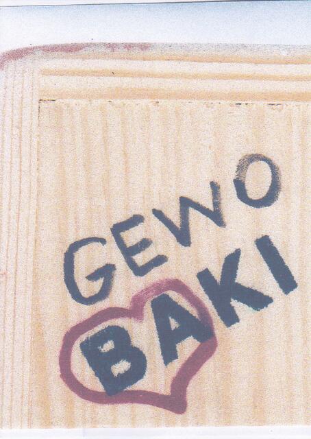 Blick auf den Bauch (Unterseite) der GEWOBAKI