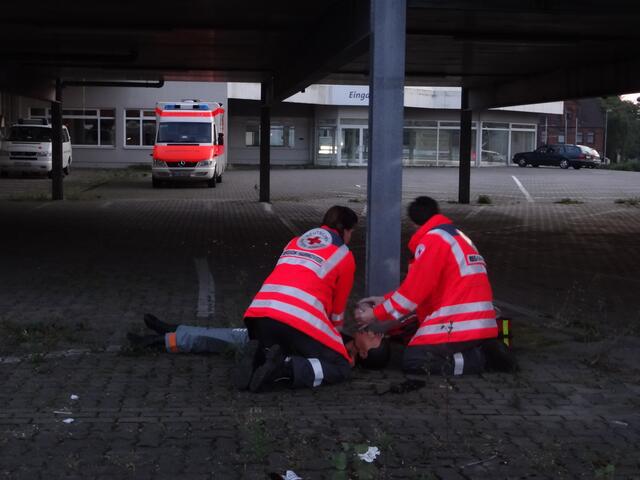 Übung während eines Dienst- und Übungsdienstes; © F. Hentschel/DRK Laatzen