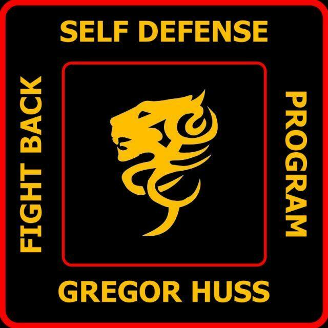 Wenn Sie sich einem Angreifer gegenüber sehen, der darauf aus ist Sie schwer zu verletzen oder gar Schlimmeres dann können Sie nicht darauf bauen, dass er Fairness walten lässt oder Regeln beachtet. Auf der Straße in einem realen Angriff gibt es nur eine Regel. Er oder ich.