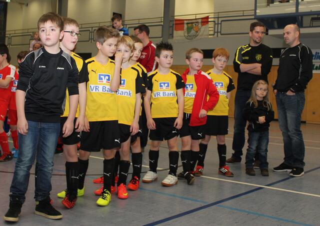 Siegerehrung F-Jugend Hallenturnier des FSV Buchenau am 10.01.2016 in der Hinterlandhalle Dautphetal (Foto: Dersch)