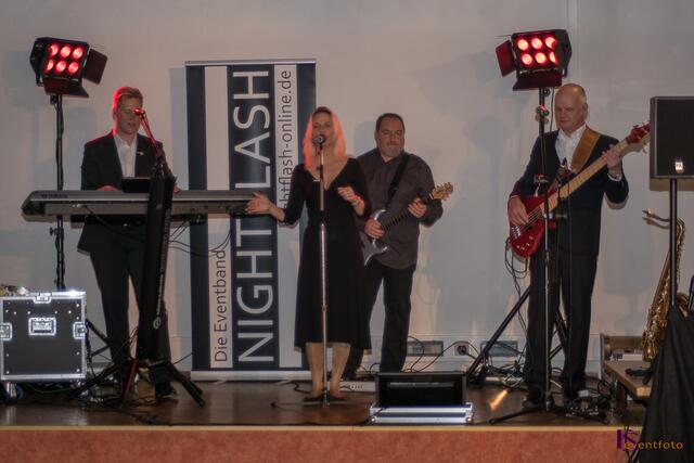 ORCC 2016 - S/W-Ball in Wulfertshausen -  exzellentes Musikprogramm mit der Band Nightflash