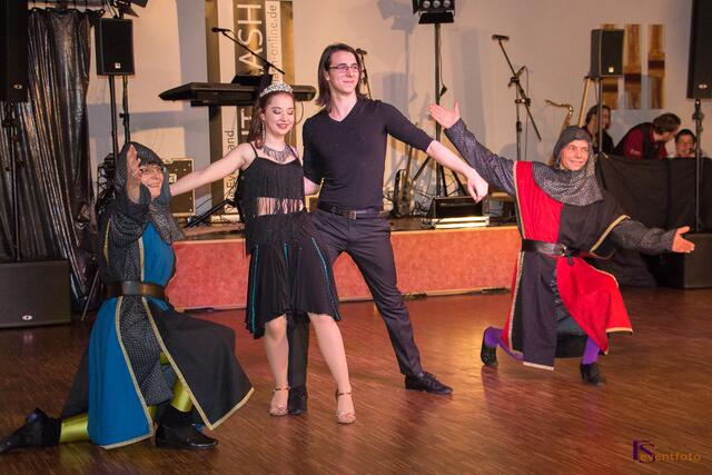 ORCC 2016 - Ihre Lieblichkeit Pinzessin Franziska II und Prinz Jakob I. beim Tanz zum S/W-Ball