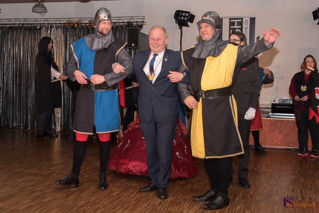 ORCC 2016 - S/W-Ball in Wulfertshausen - Ordensverleihung an Aichach-Friedbergs stellvertr. Landrat Manfred Losinger