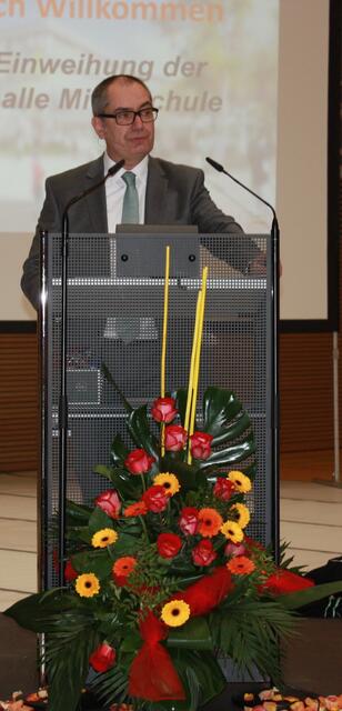 Bürgermeister Michael Wörle bei seiner Ansprache