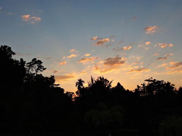 18. Uhr 30 Uhr Sonnenuntergang !