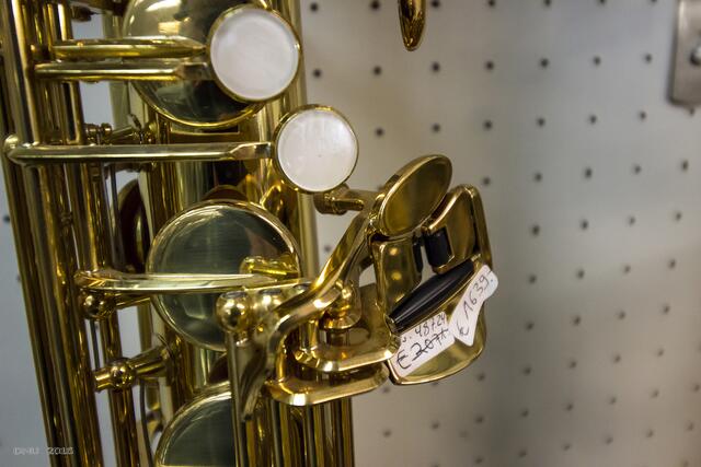 Klappen eines Saxophons