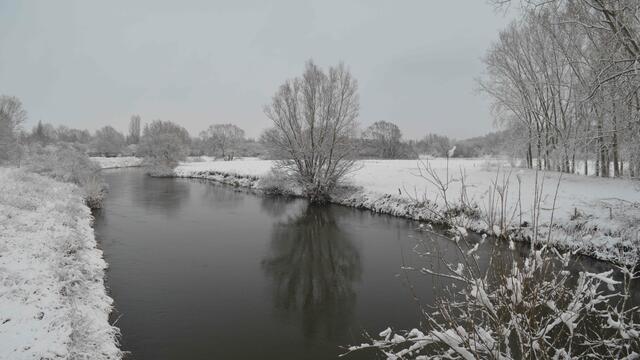 Die Leine an der B443