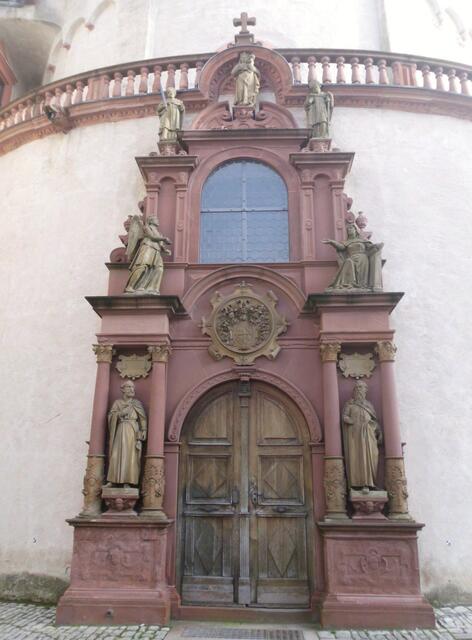 Portal zur Marienkirche - https://de.wikipedia.org/wiki/Marienkirche_(W%C3%BCrzburg)