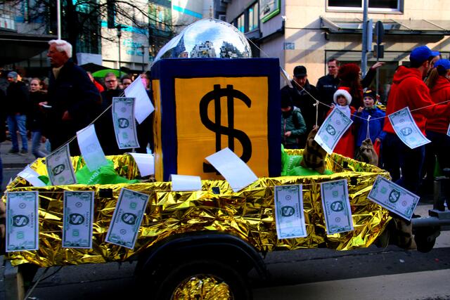 Kohle ohne Ende. Der Wunsch, nicht nur der Narren.