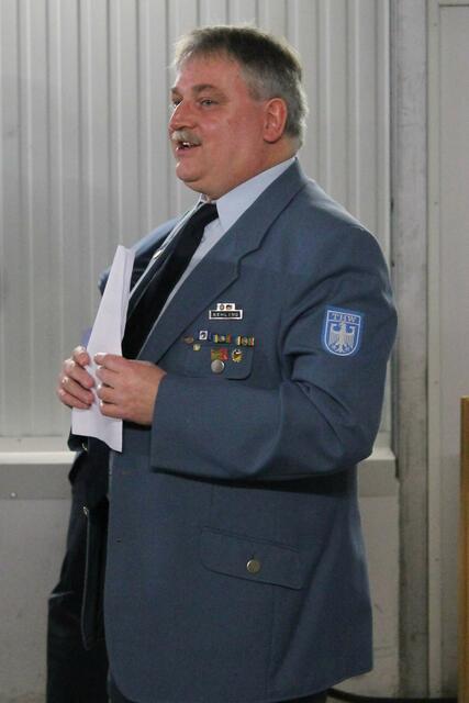 Klaus Richard Behling, der bereits seit einigen Jahren erfolgreich den Vorsitz der THW-Helfervereinigung inne hat.