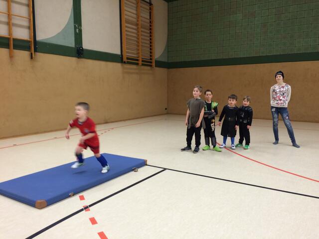 Getauscht: Jetzt wirft die andere Gruppe