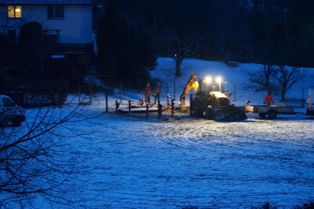 20.01.2016 im Morgenraun geht es weiter, mit schwerem Gerät!