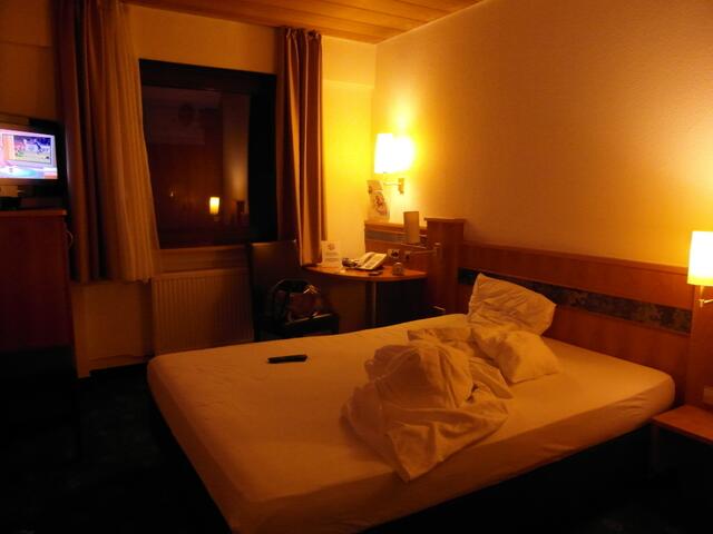 Mein Hotelzimmer in der 3. Etage ! Alles war da, auch wenns etwas klein und eng war !