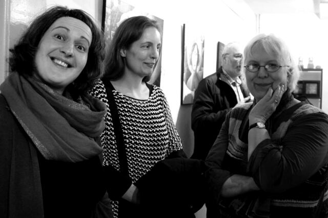 KUNST MACHT SICHTBAR - Impressionen von der Eröffnung des "KuNo" Kunsthaus Nordstemmen (Suleika Vielfalt, Susanne Eisermann und Elisabeth Kopjar | Foto: Martina Rick