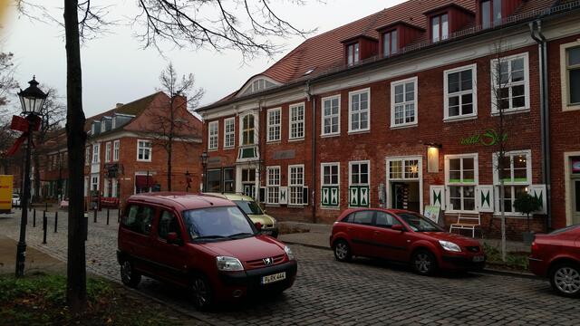 stellt das größte geschlossene holländische Bauensemble außerhalb der Niederlande dar.