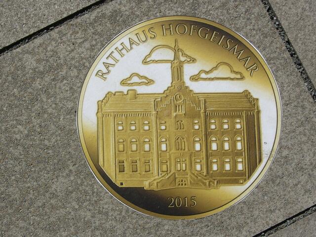 Hessentagsmedaille in der Fußgängerzone