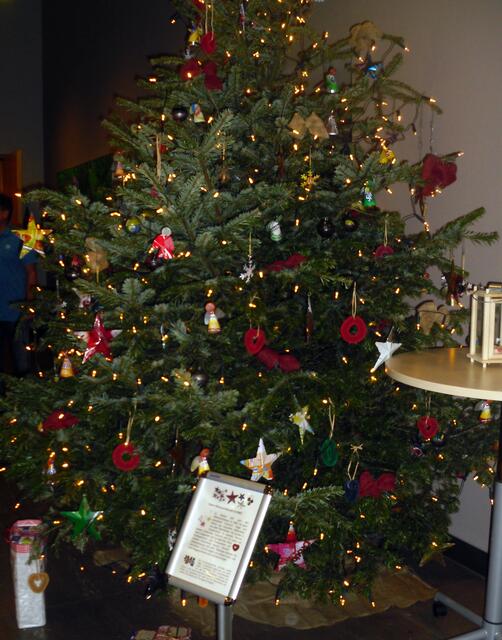 Schön war er geschückt. Der Weihnachtsbaum